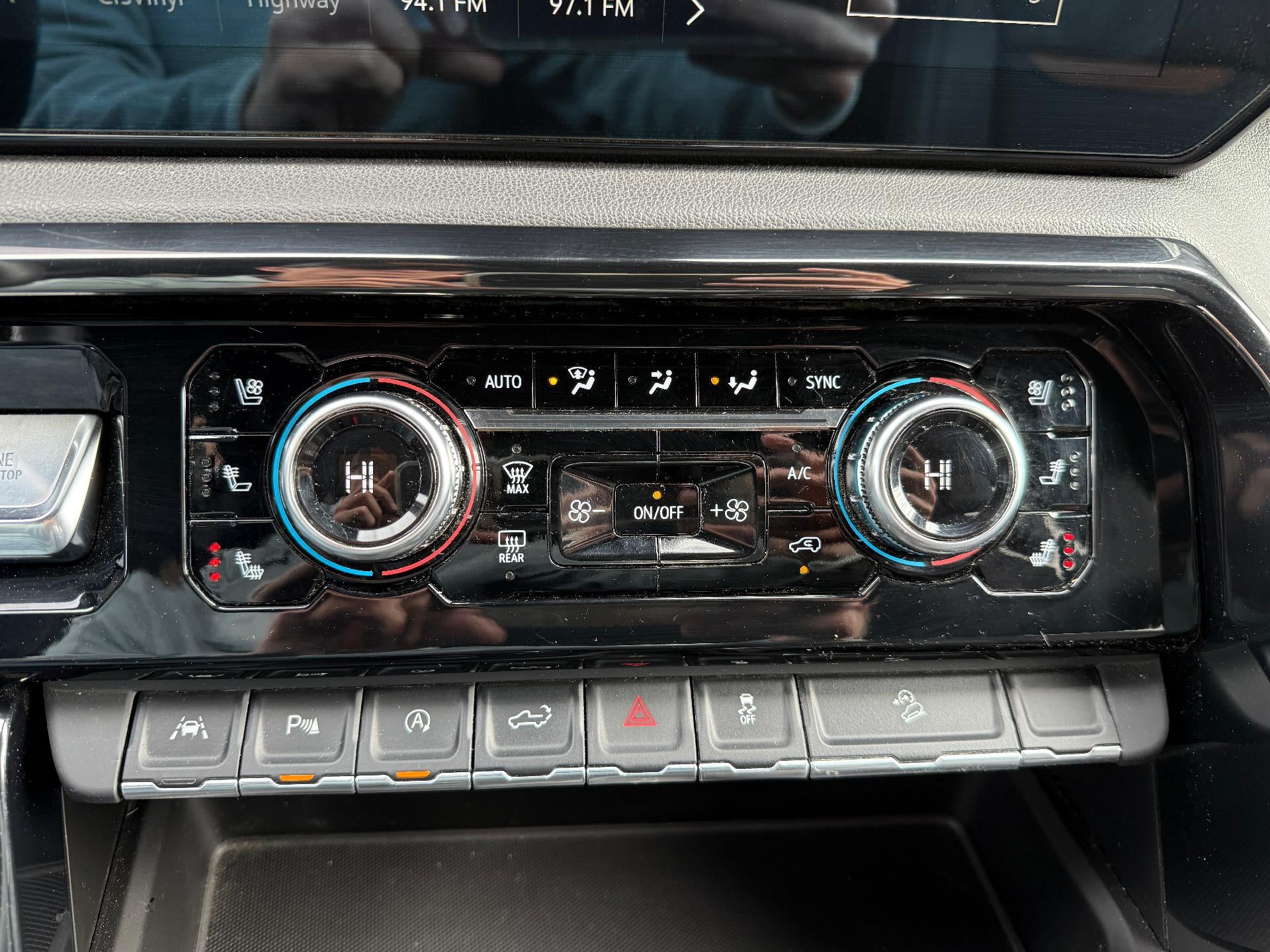 2023 GMC Sierra 1500 AT4