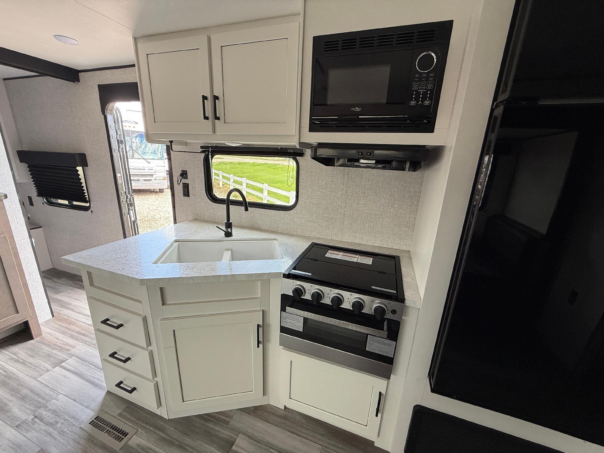 2024 JAYCO JAY FLIGHT Base