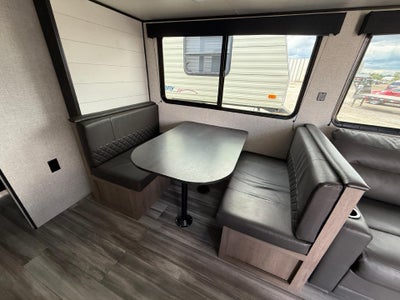 2024 JAYCO JAY FLIGHT Base
