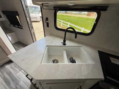 2024 JAYCO JAY FLIGHT Base