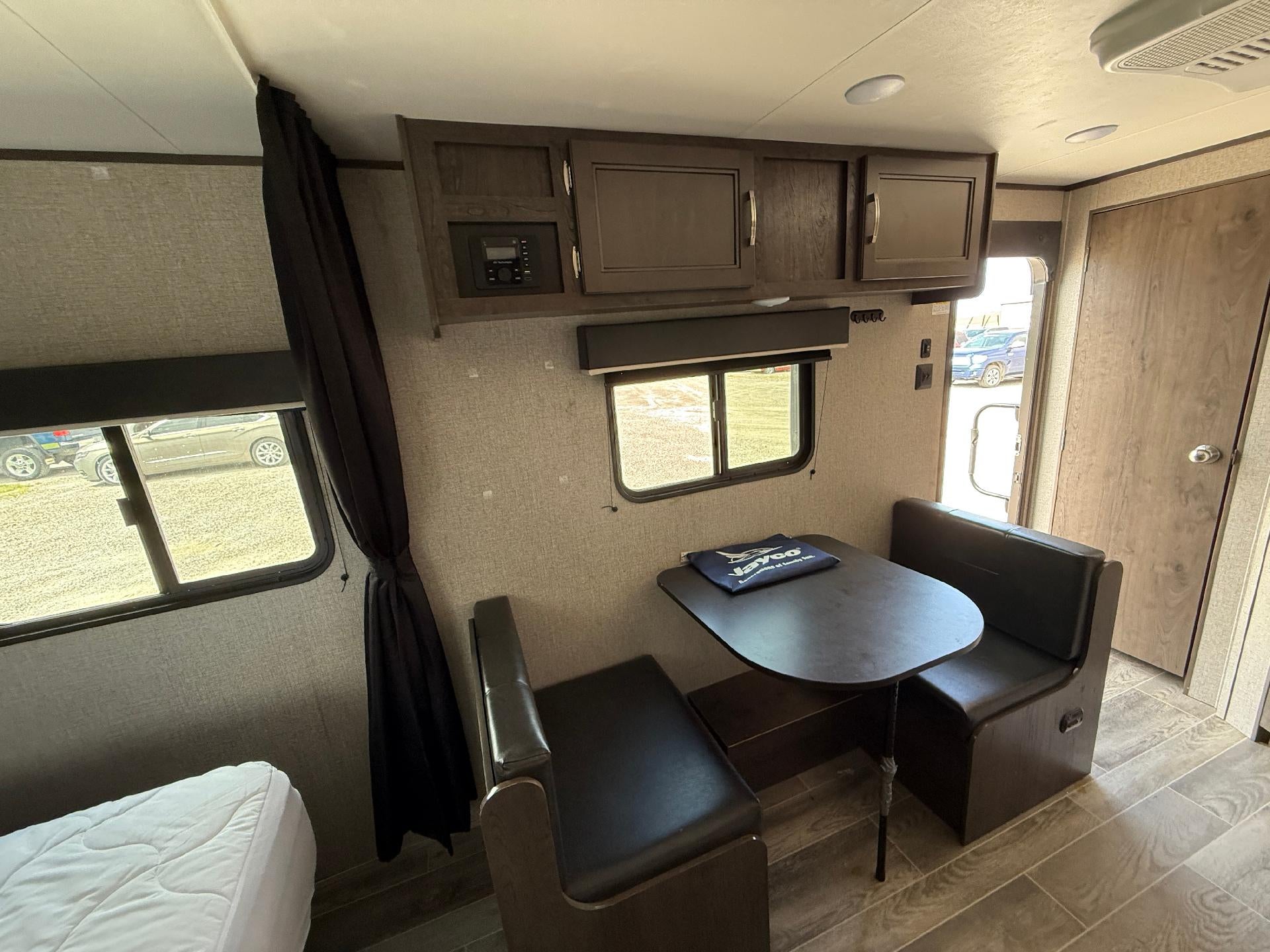 2021 JAYCO JAYFLIGHT Base