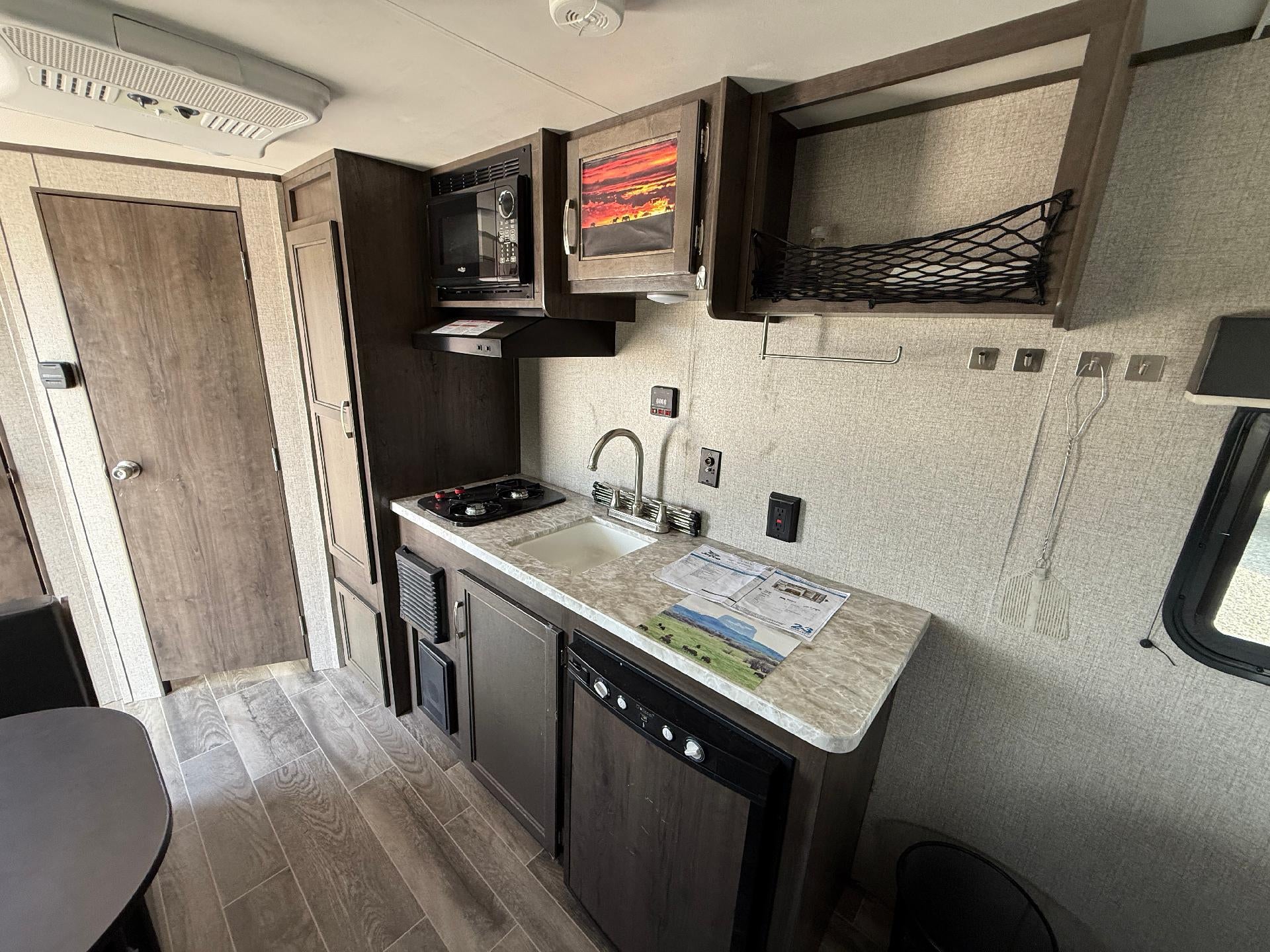 2021 JAYCO JAYFLIGHT Base