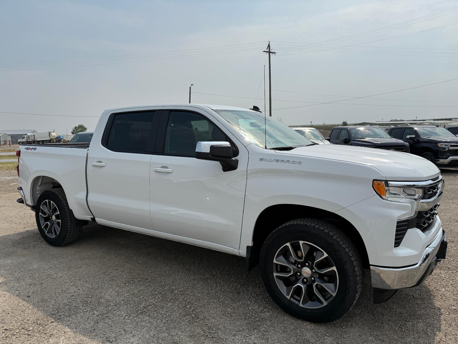 2024 Chevrolet Silverado 1500 LT (2FL)