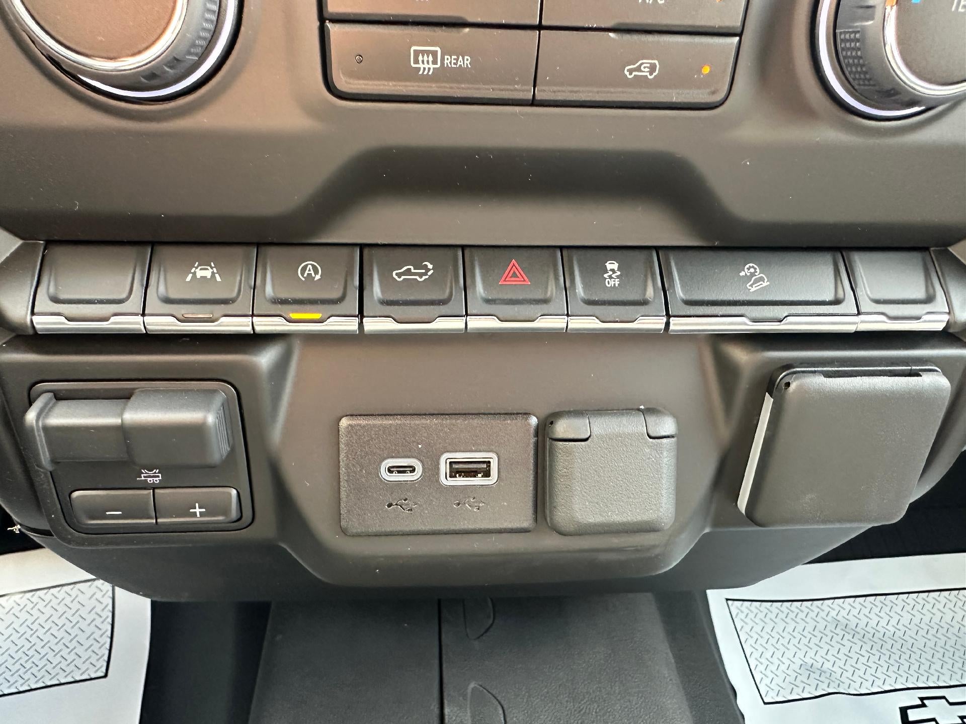 2025 Chevrolet Silverado 1500 Custom Trail Boss