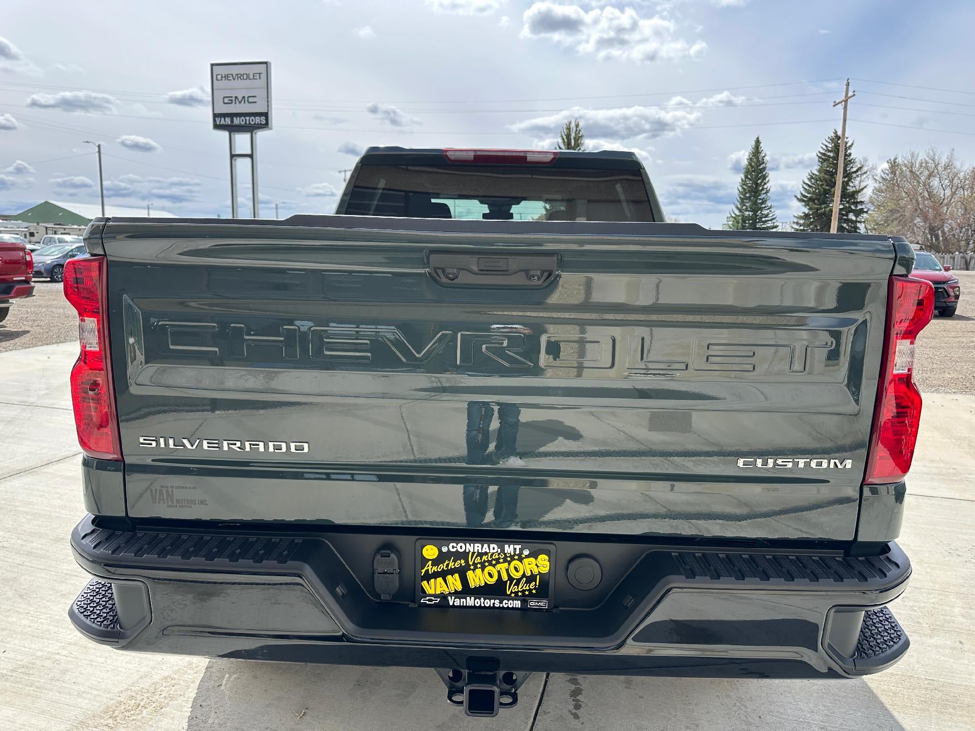 2025 Chevrolet Silverado 1500 Custom Trail Boss