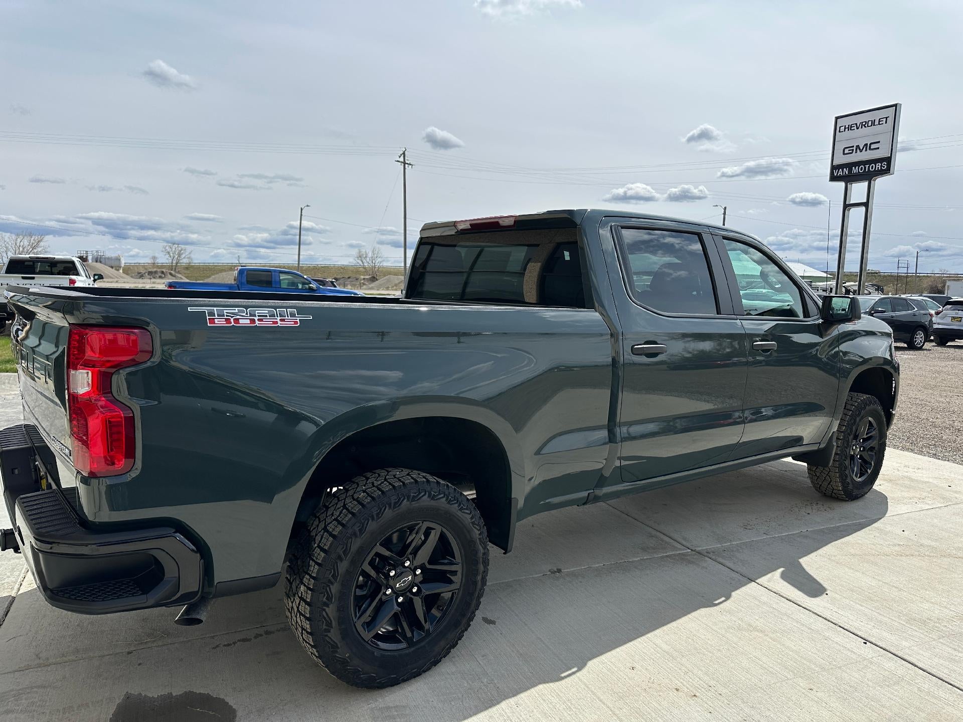 2025 Chevrolet Silverado 1500 Custom Trail Boss