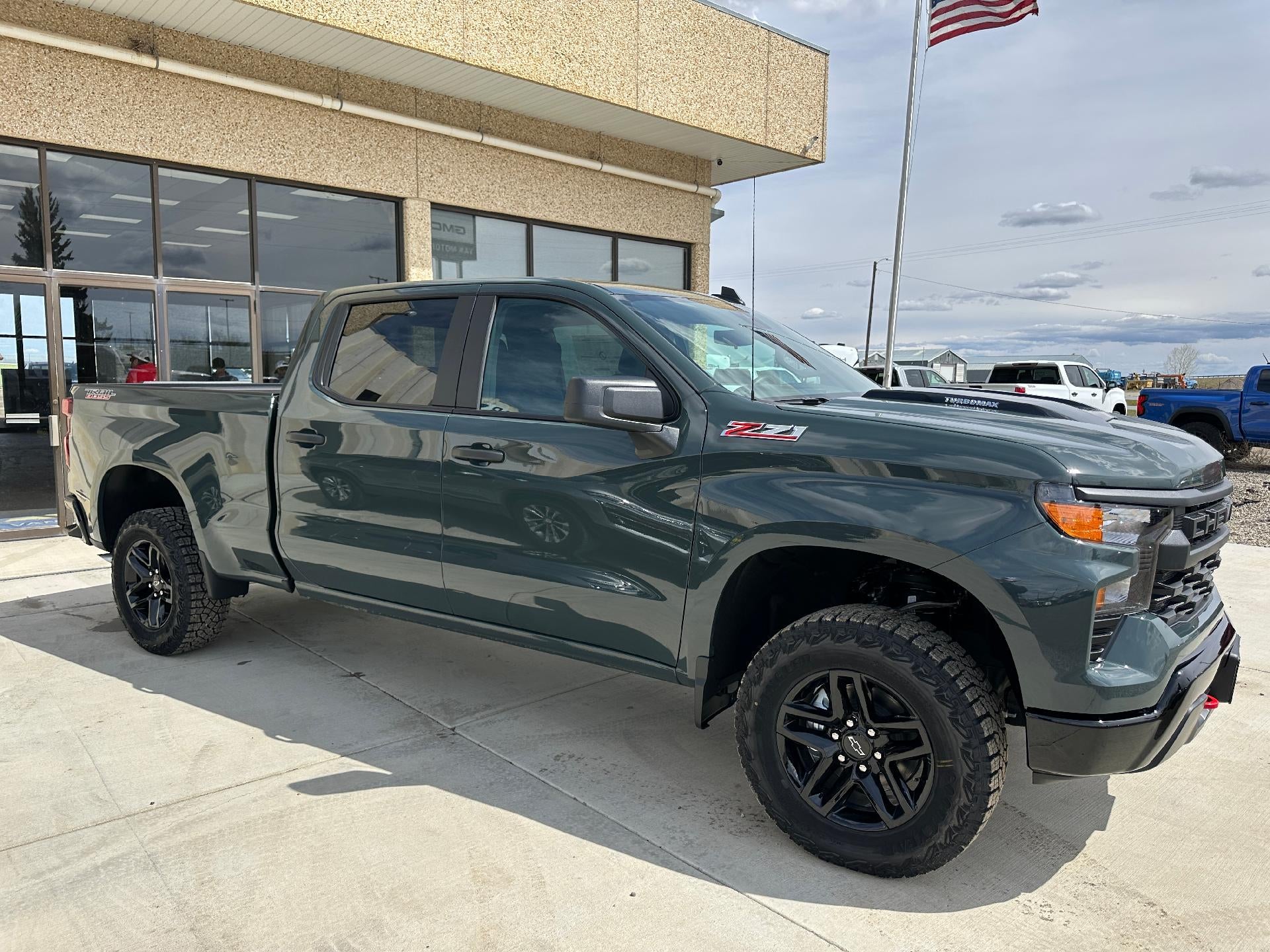 2025 Chevrolet Silverado 1500 Custom Trail Boss