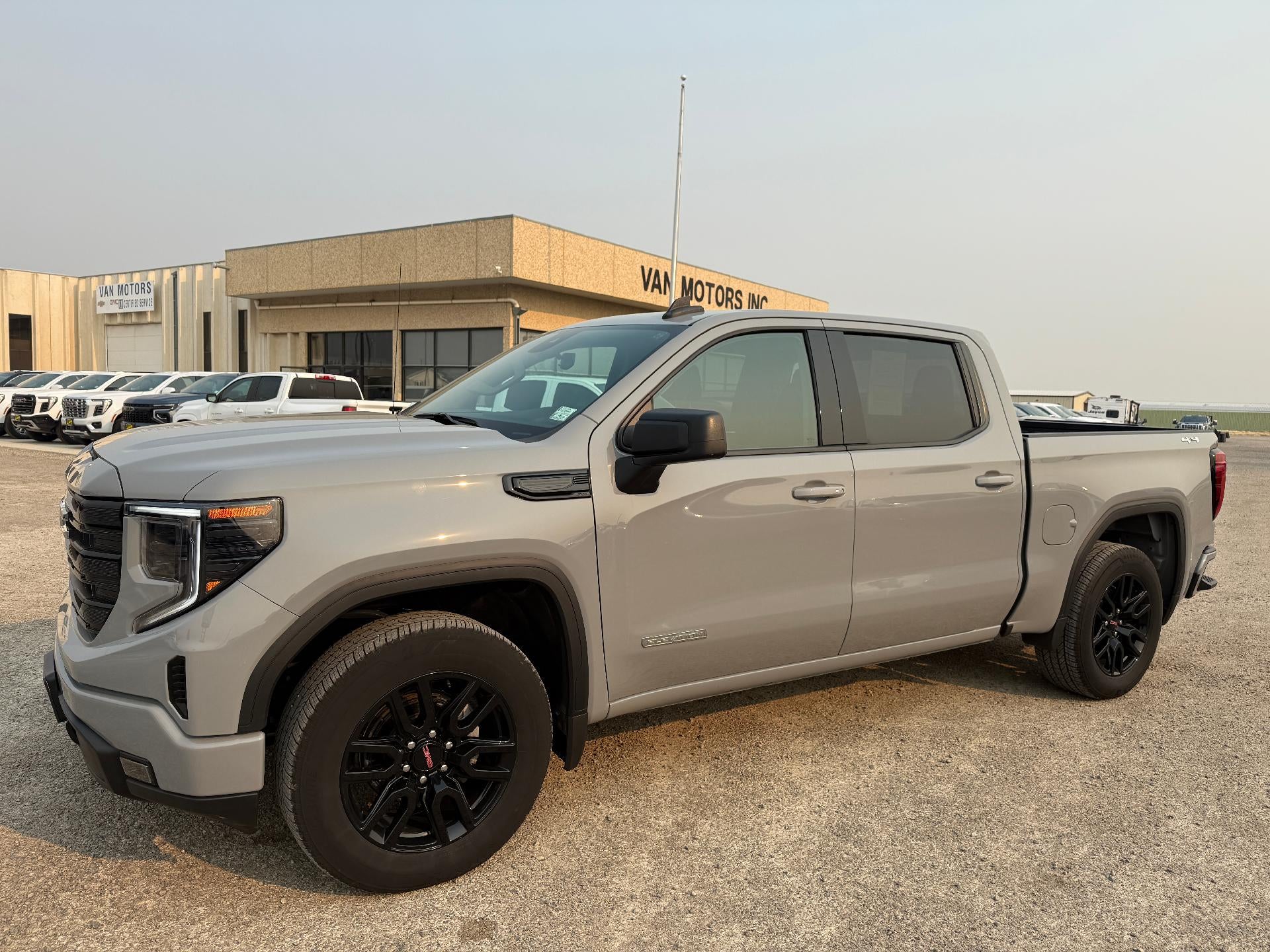 2024 GMC Sierra 1500 Elevation