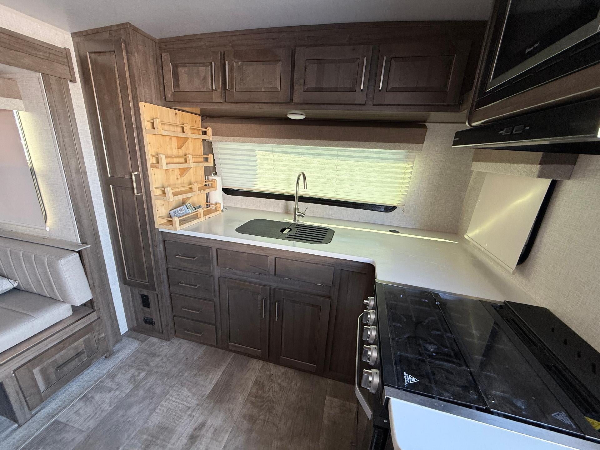 2023 FLAGSTAFF SUPERLITE Base