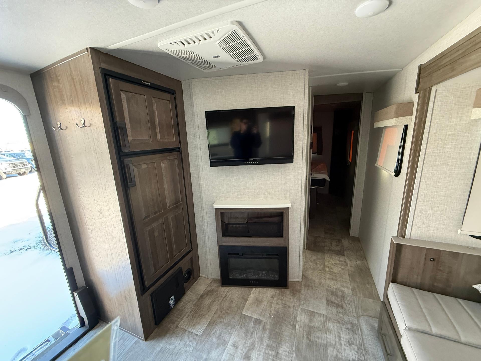 2023 FLAGSTAFF SUPERLITE Base
