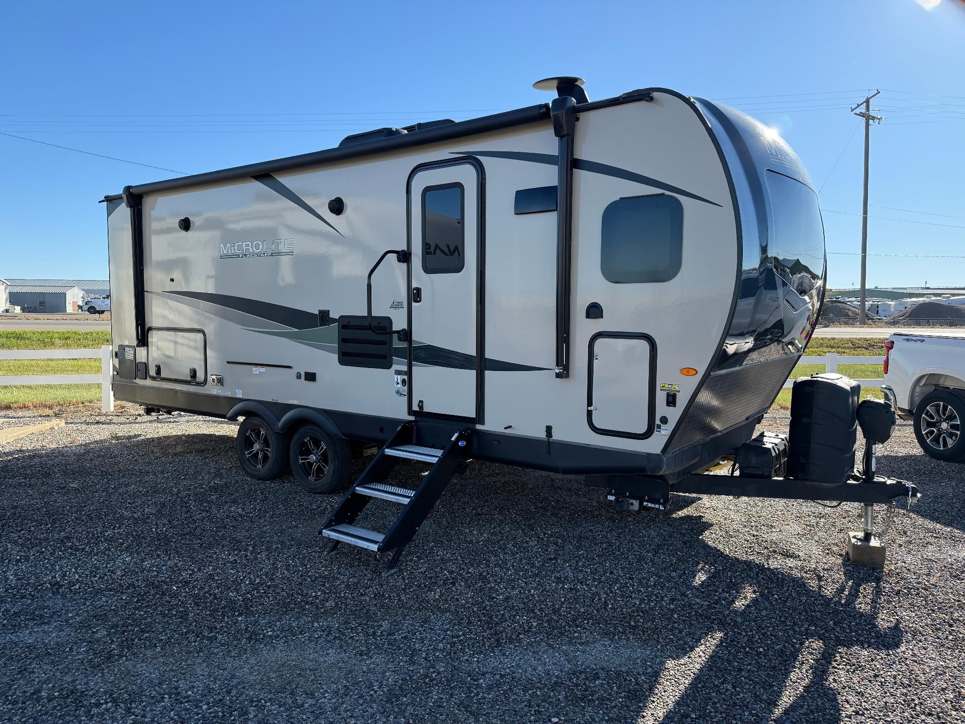 2023 FOREST RIV M25FKS Base