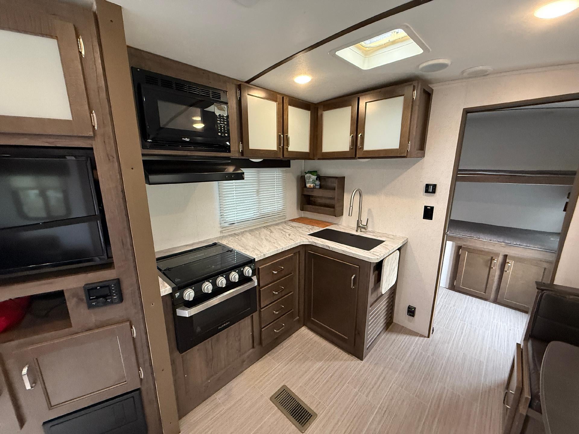 2020 PASSPORT PP3100QB20 Base