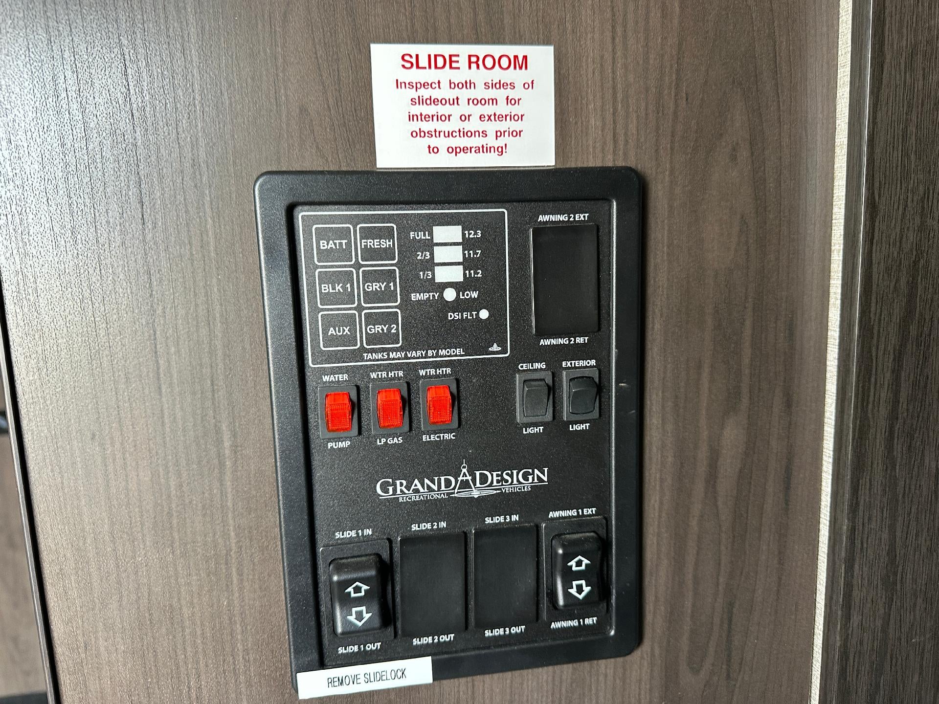 2023 GRAND DESI 260RB Base