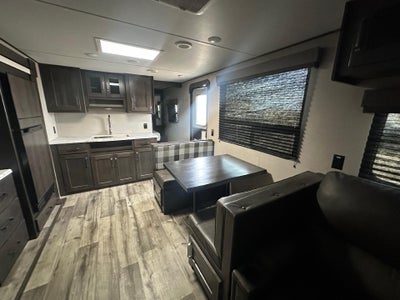 2023 GRAND DESI 260RB Base