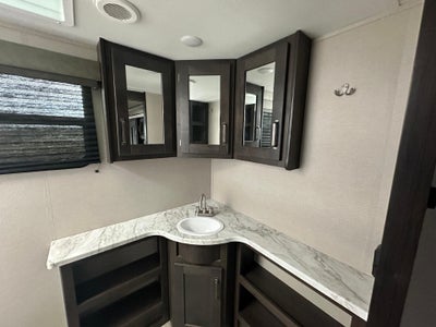 2023 GRAND DESI 260RB Base