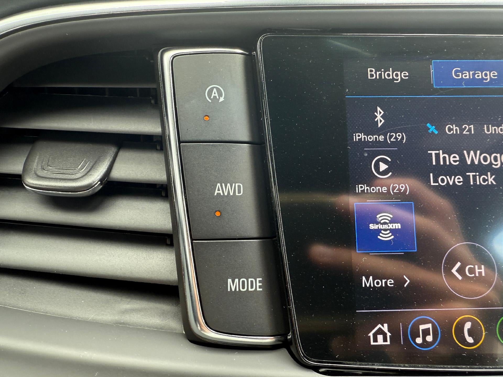 2024 Buick Enclave Essence