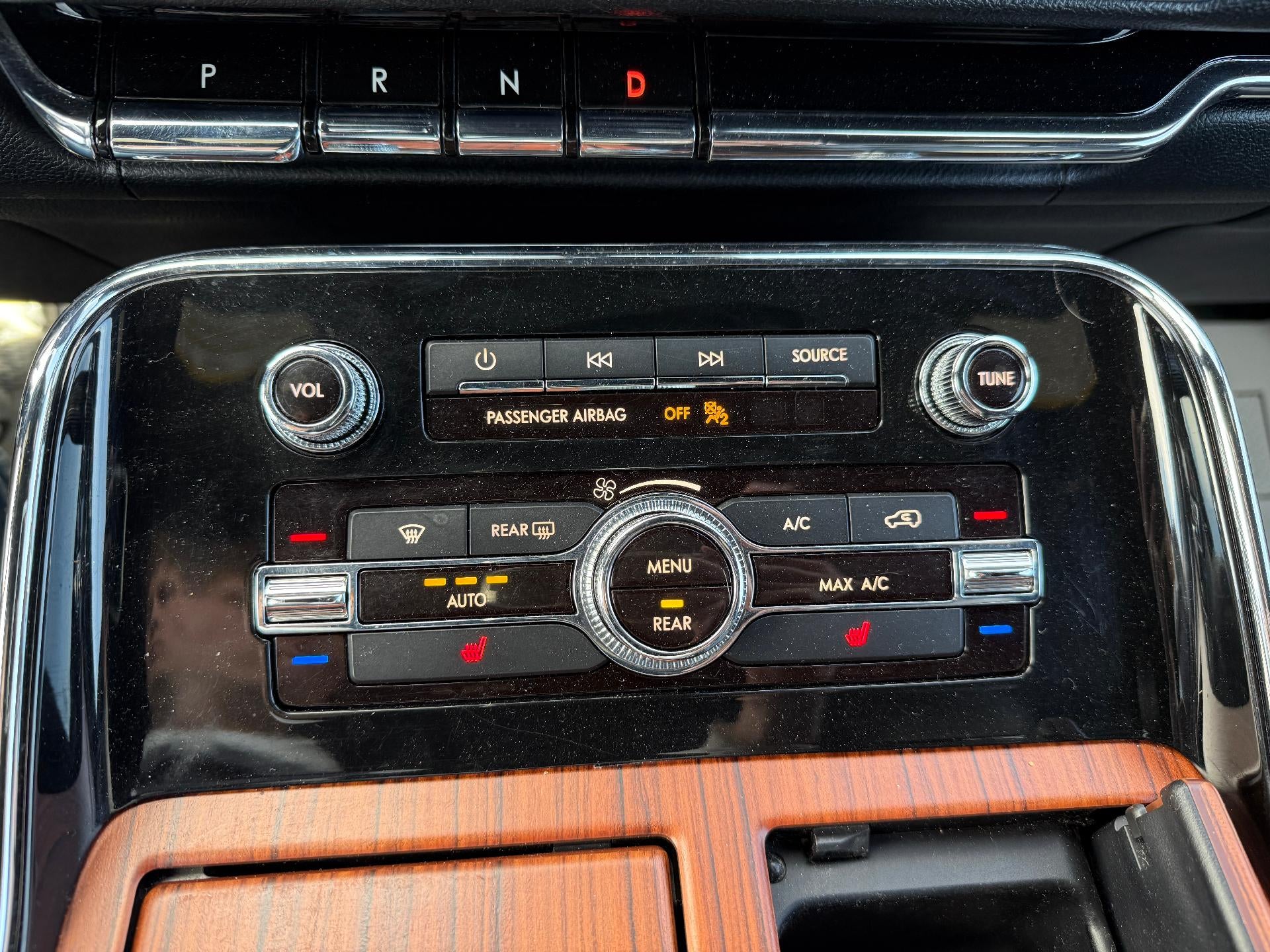 2019 Lincoln Navigator L Select