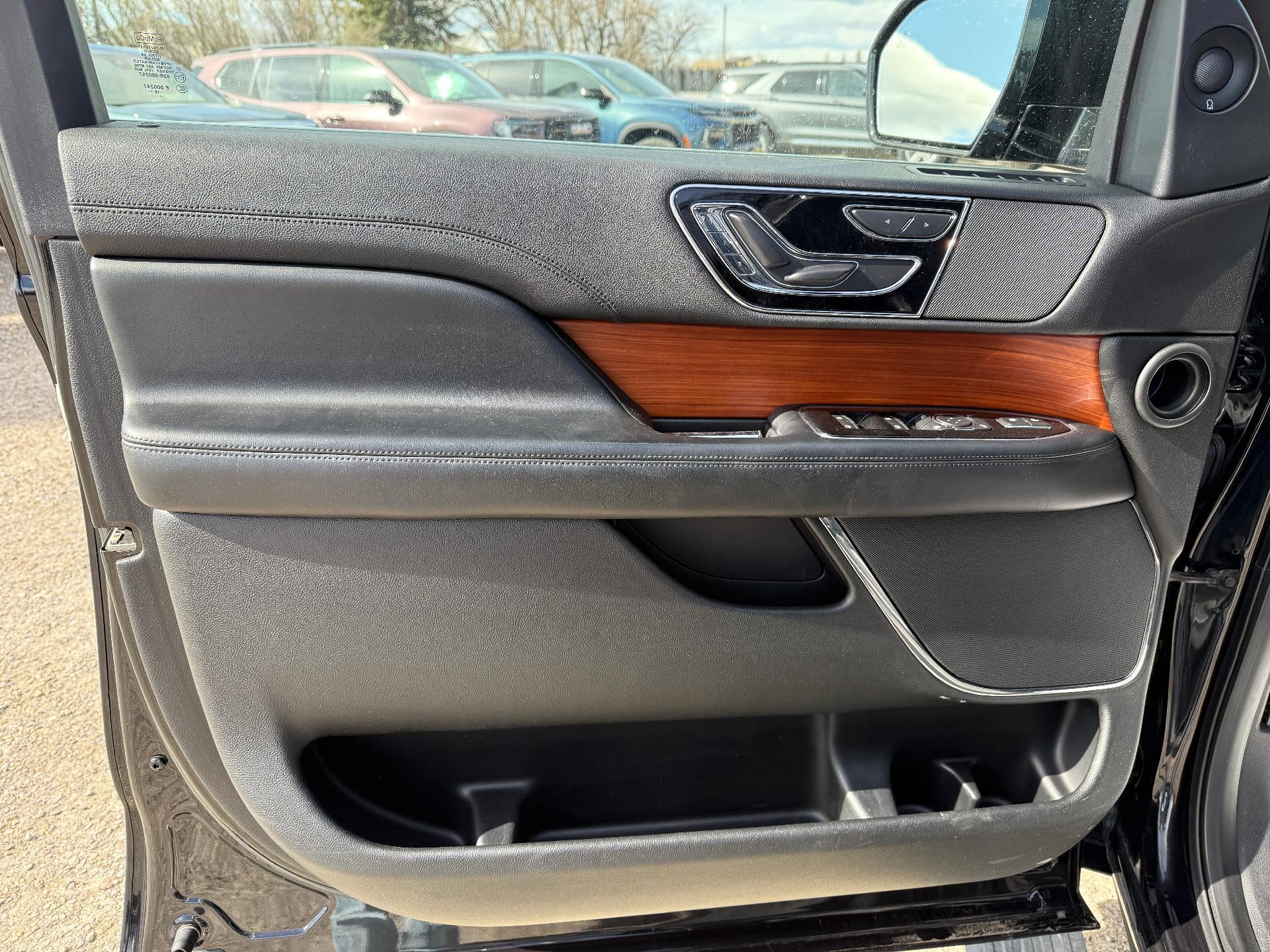 2019 Lincoln Navigator L Select