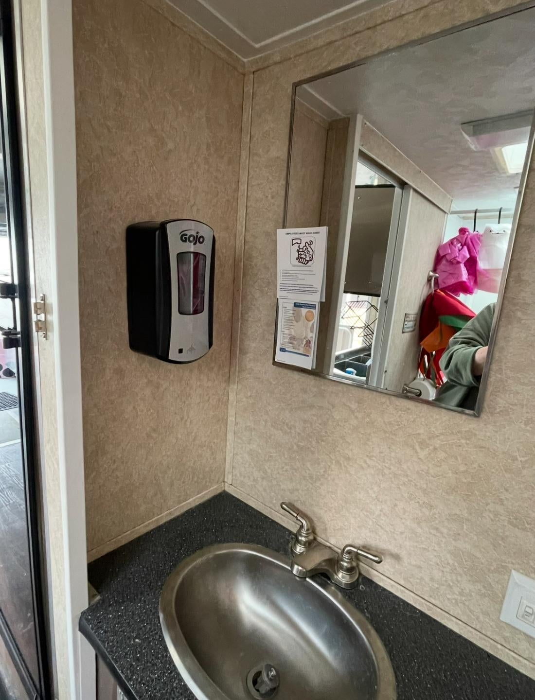 2008 MIRAGE FOOD Base