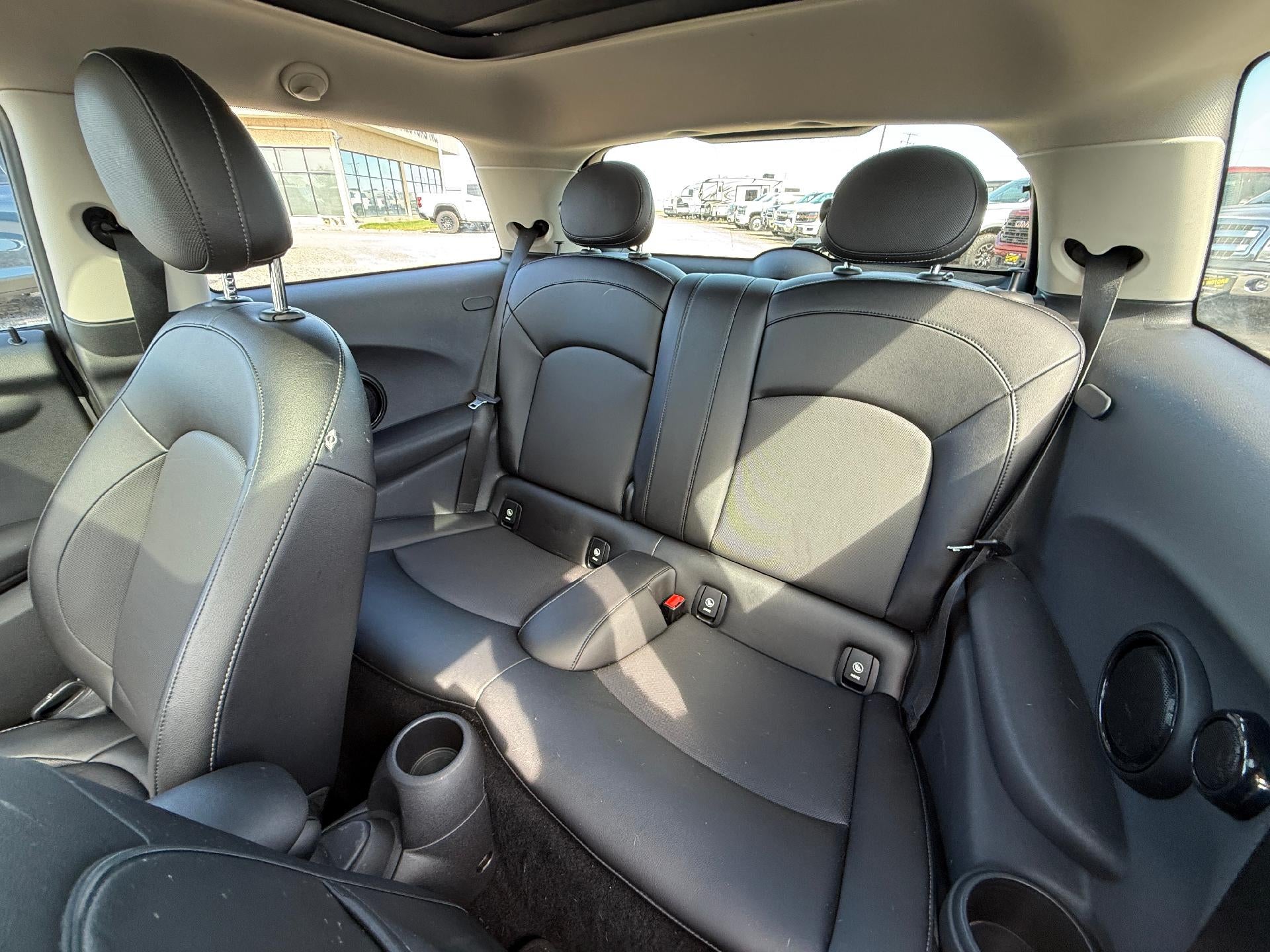 2015 MINI Cooper Hardtop Base