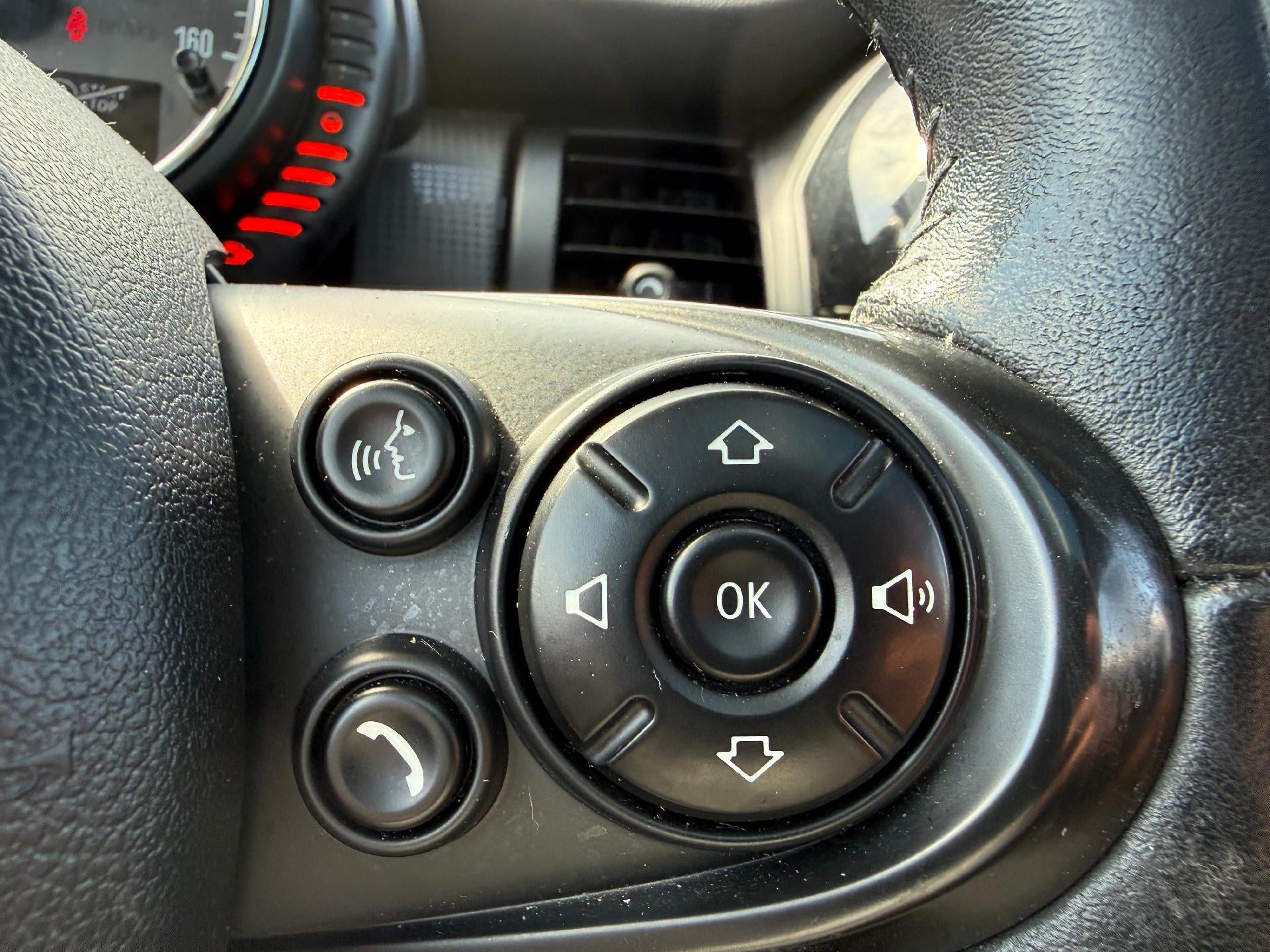 2015 MINI Cooper Hardtop Base