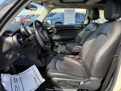 2015 MINI Cooper Hardtop Base